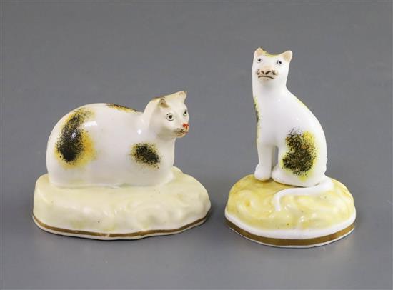 Two Samuel Alcock porcelain figures of cats, c.1840-50, H. 5.1cm and 6.8cm, tiny ear chips to former